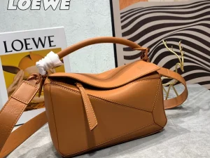 Replica Loewe Puzzle
